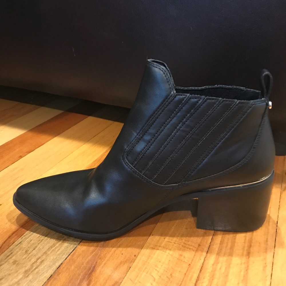 Black Boots